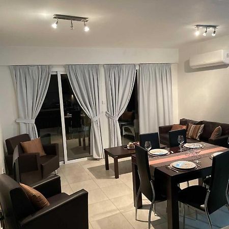 Cozy 2 Bedrooms Apartment In Complex With Swimming Pools And Beautiful View Paphos Eksteriør billede