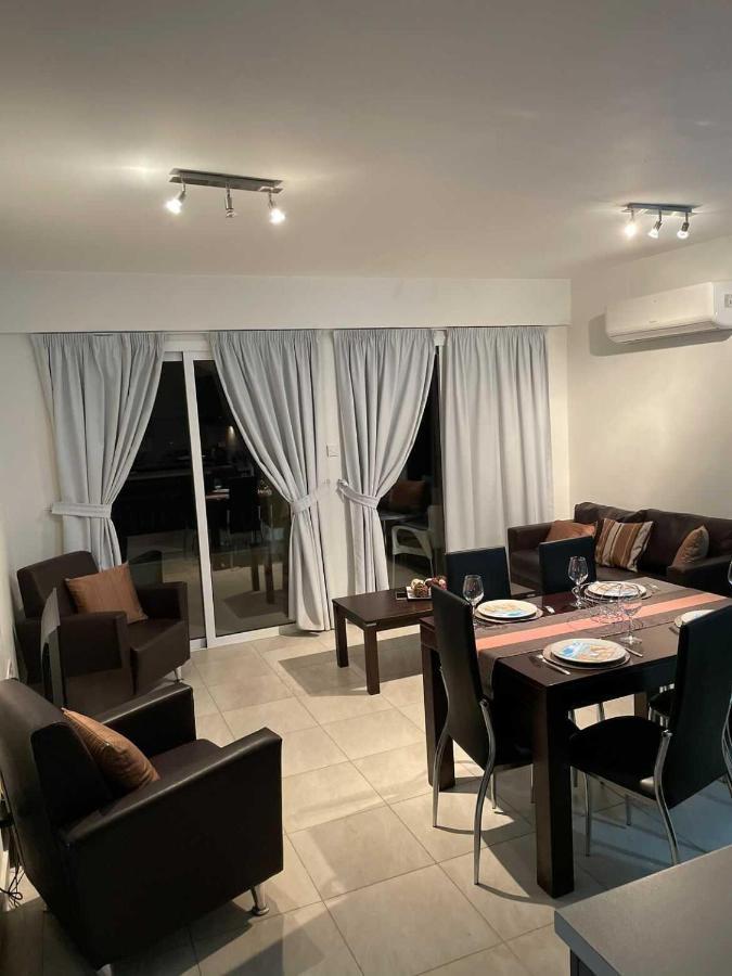 Cozy 2 Bedrooms Apartment In Complex With Swimming Pools And Beautiful View Paphos Eksteriør billede